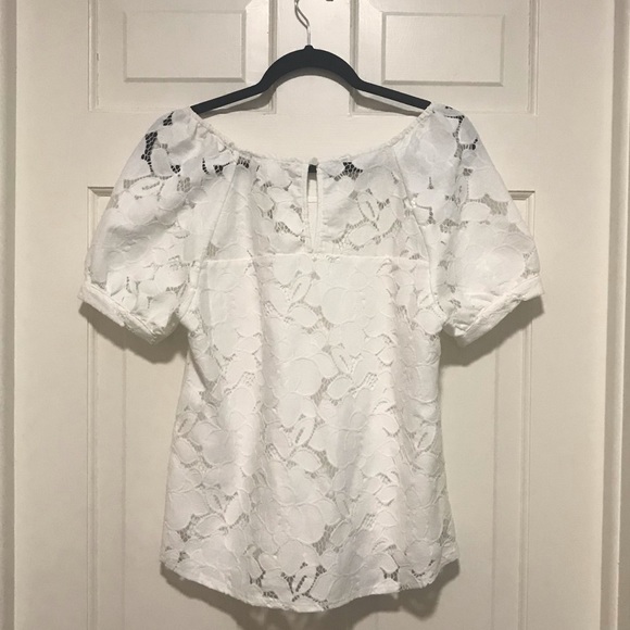 MONTEAU Los Angeles, M, Off-White Top w/ Short Sleeves, Lace Overlay, 1/2 Lined - Picture 3 of 5